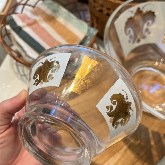 Vintage Anchor Hocking Fleur de Lis chip and dip set - Picture 5 of 9